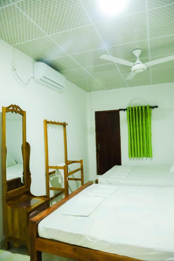Forest View Home Stay Anuradhapura Exterior photo